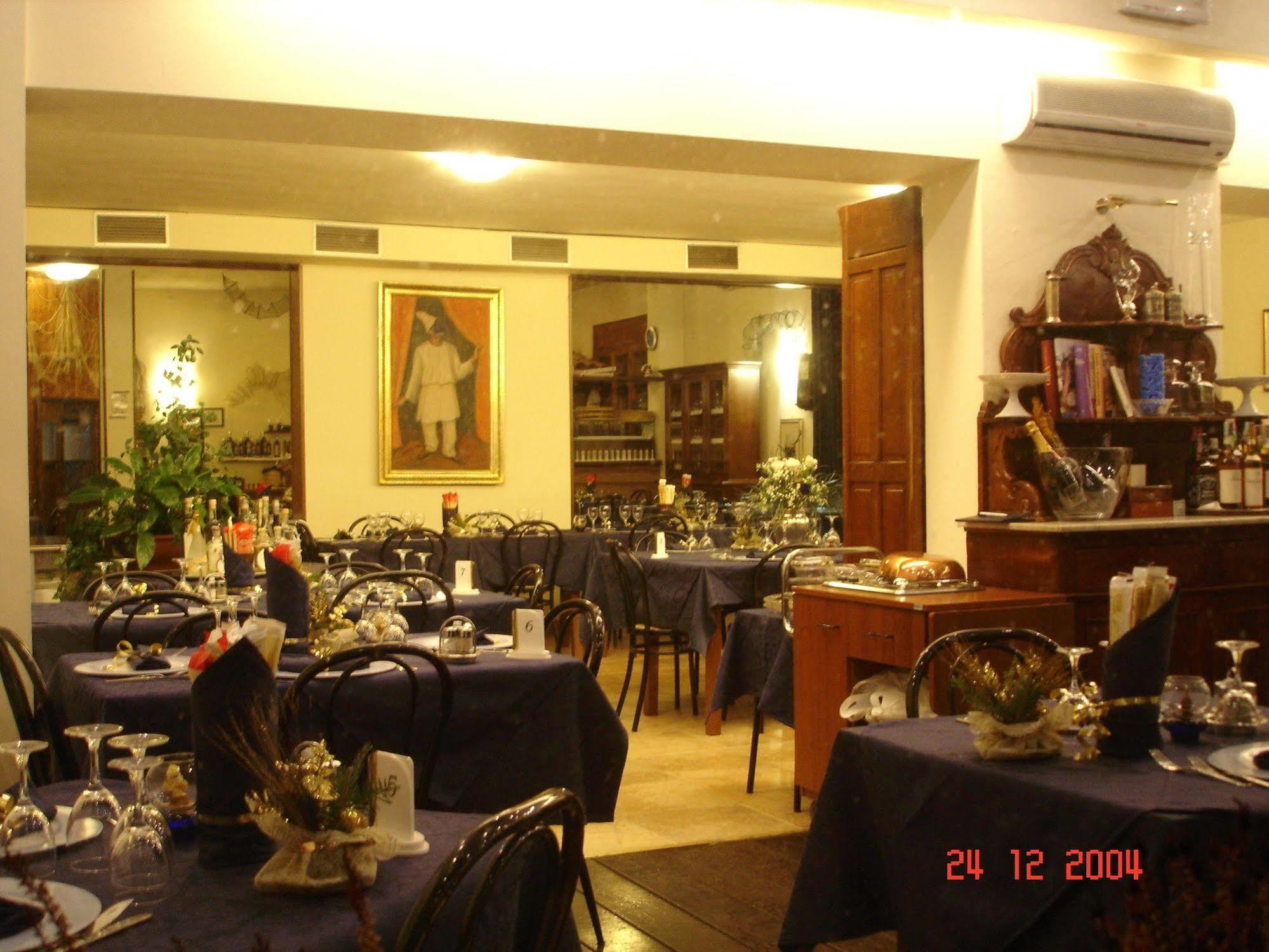Hotel Bella Romagna Casal Borsetti Exterior foto